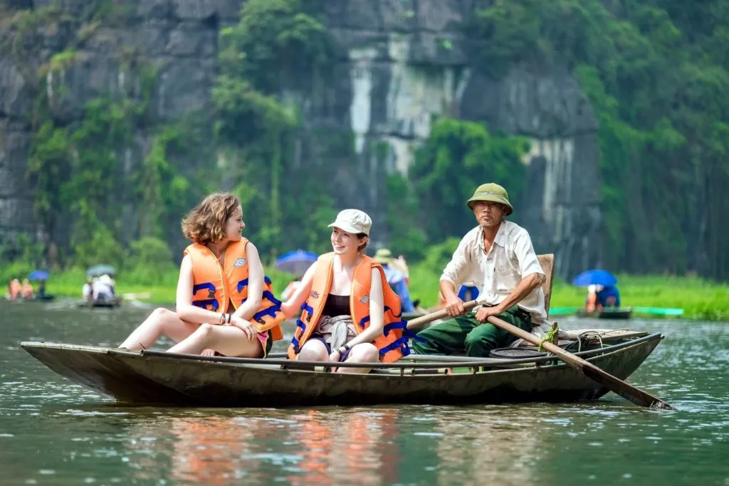 chuong-trinh-tuyen-chon-doan-phim-dung-canh-quay-tai-can-cu-phim-anh-an-noi-nam-2025-co-hoi-cho-cac-nha-san-xuat-phim